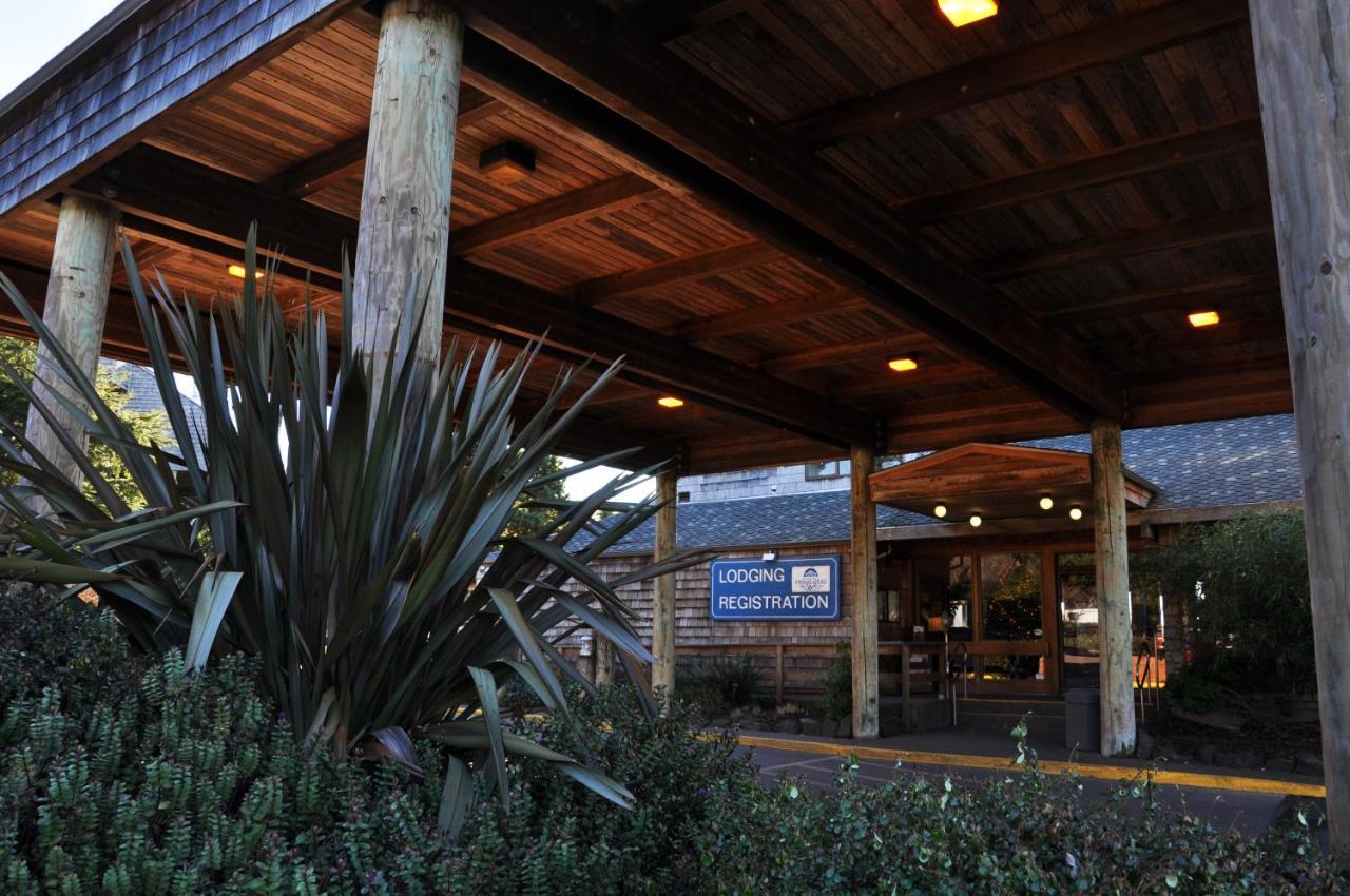 Embarcadero Resort Newport Exterior photo