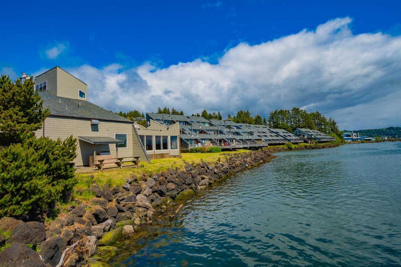 Embarcadero Resort Newport Exterior photo