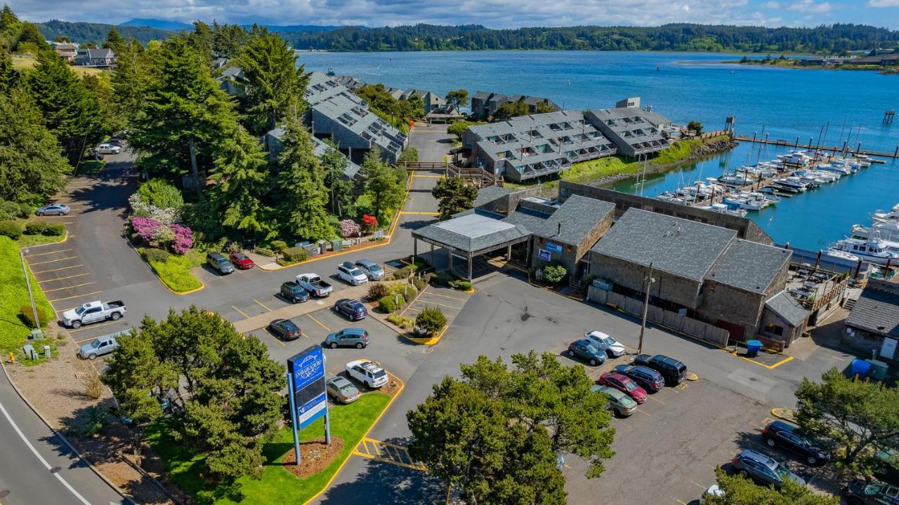 Embarcadero Resort Newport Exterior photo