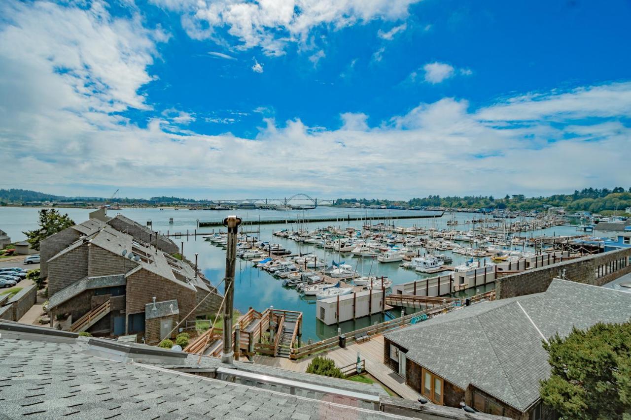 Embarcadero Resort Newport Exterior photo